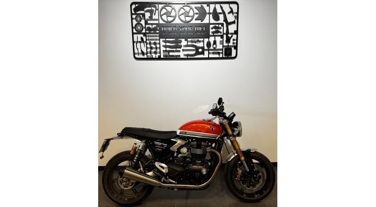 TRIUMPH SPEED TWIN 1200