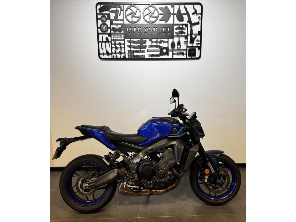 YAMAHA MT-09