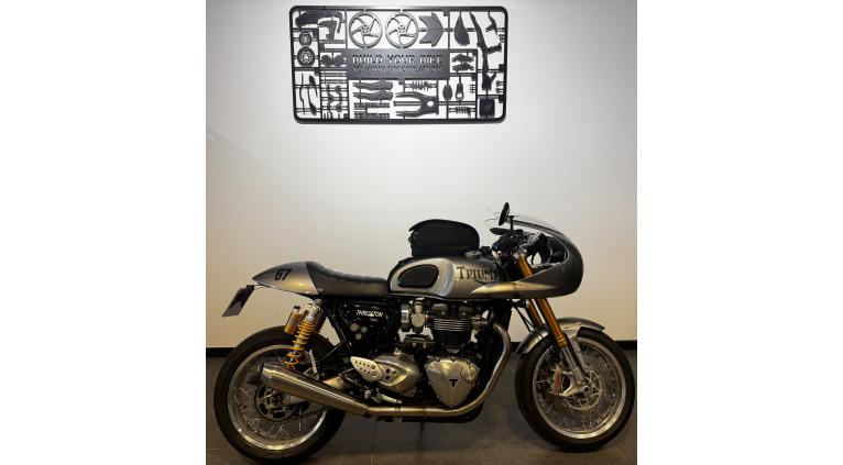 TRIUMPH THRUXTON 1200 R
