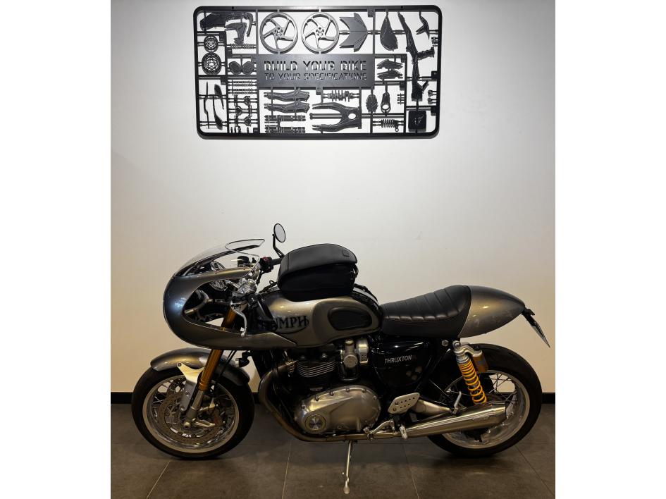 TRIUMPH THRUXTON 1200 R