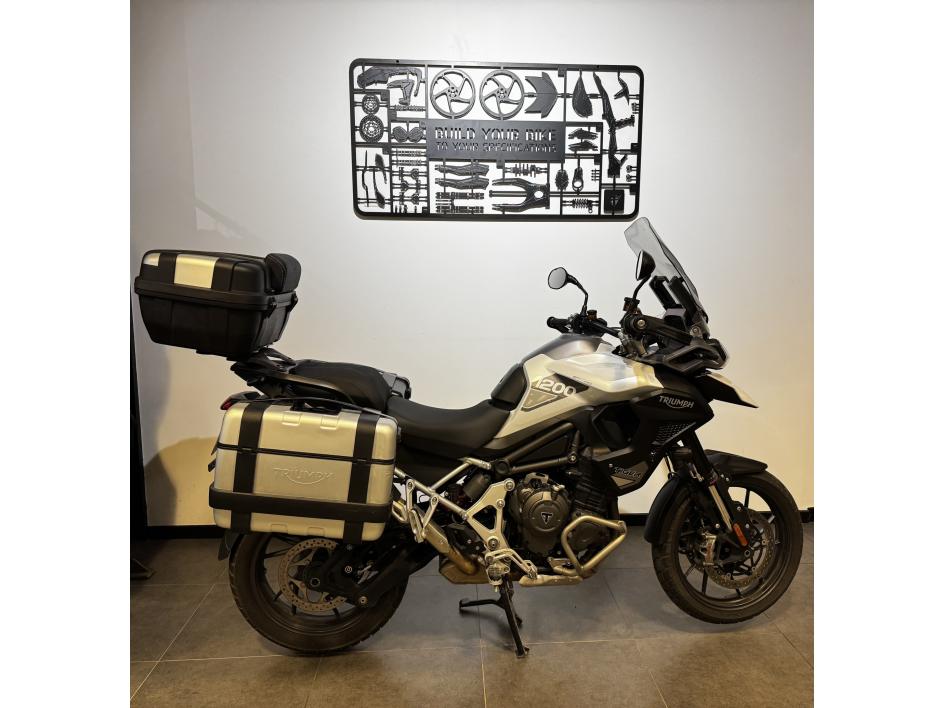 TRIUMPH TIGER 1200 GT PRO