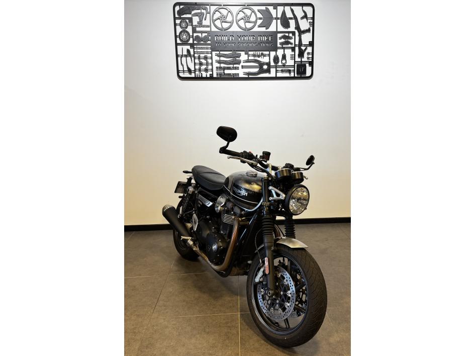 TRIUMPH SPEED TWIN 1200