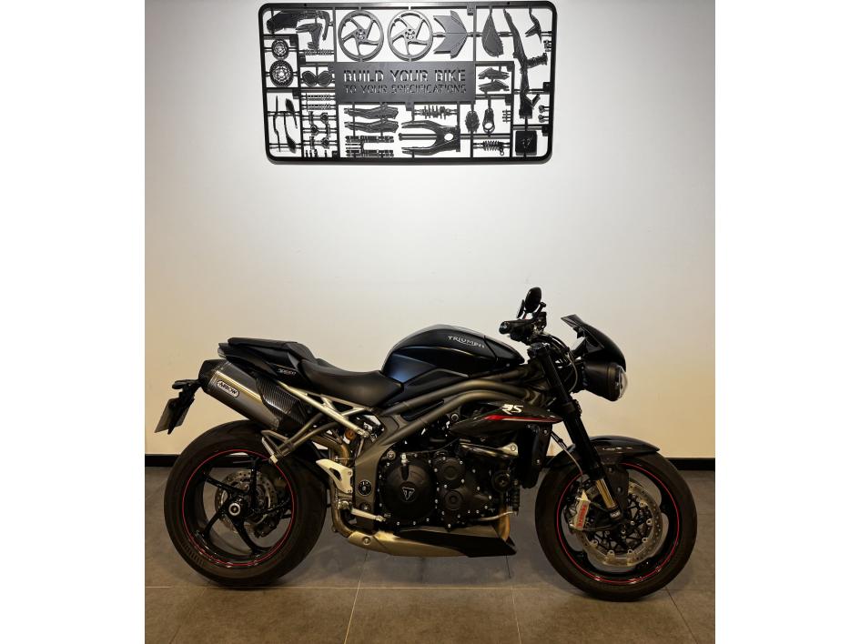 TRIUMPH SPEED TRIPLE 1050 RS