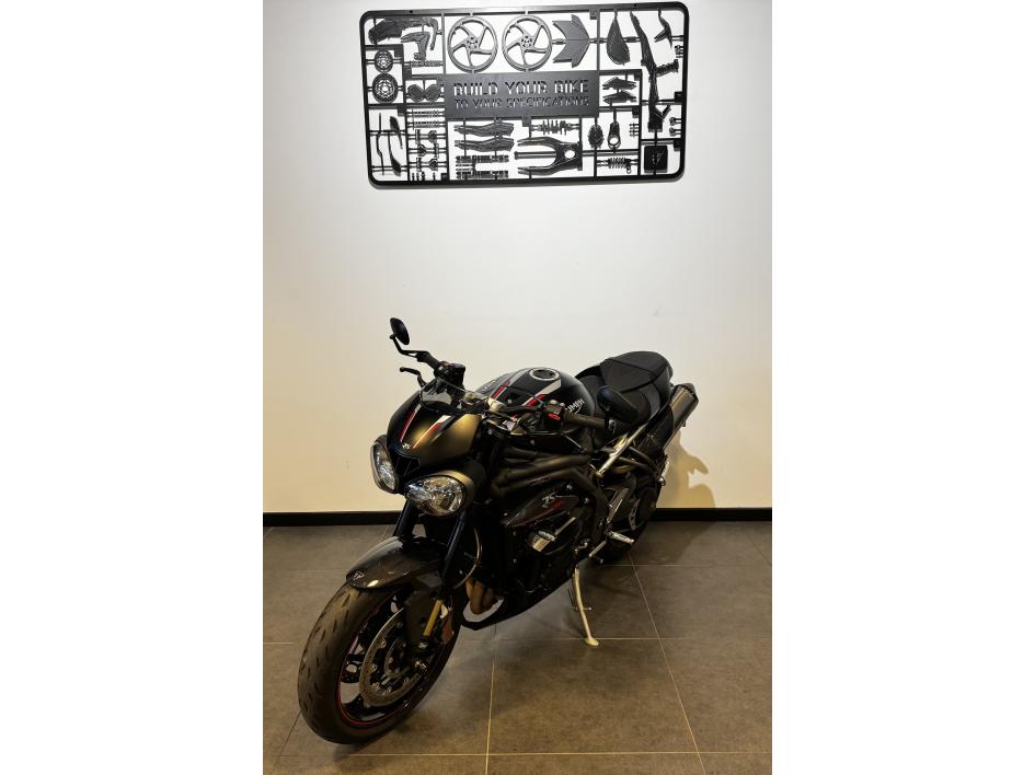 TRIUMPH SPEED TRIPLE 1050 RS