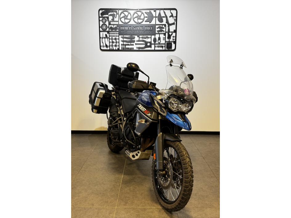 TRIUMPH TIGER 800 XCX