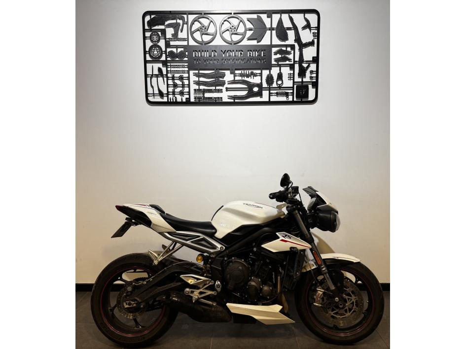 TRIUMPH STREET TRIPLE 765 RS