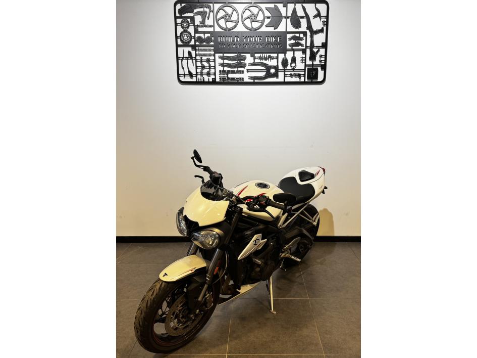 TRIUMPH STREET TRIPLE 765 RS