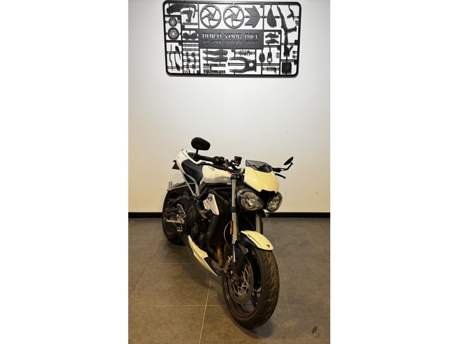 TRIUMPH STREET TRIPLE 765 RS