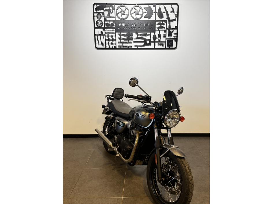 TRIUMPH Bonneville T100 GOLD LINE Edition