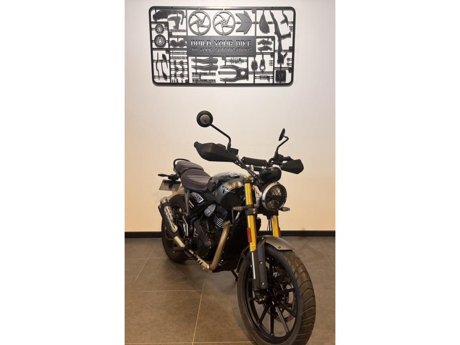 TRIUMPH Scrambler 400 X