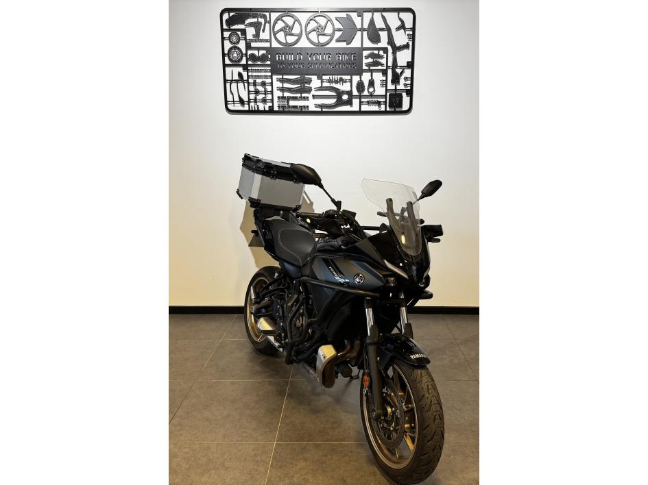 YAMAHA TRACER 7