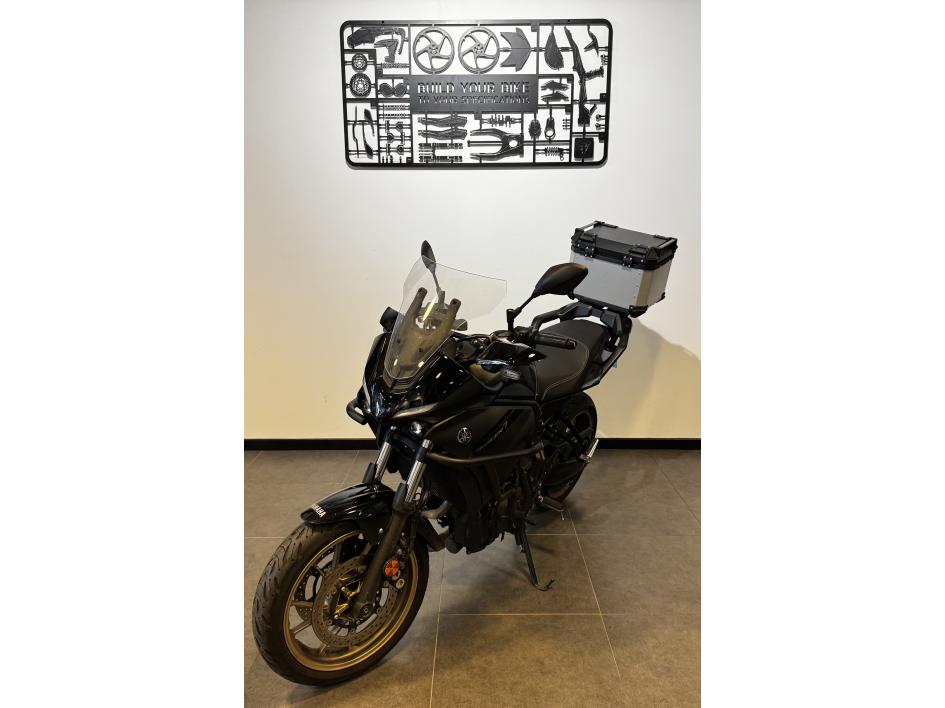 YAMAHA TRACER 7