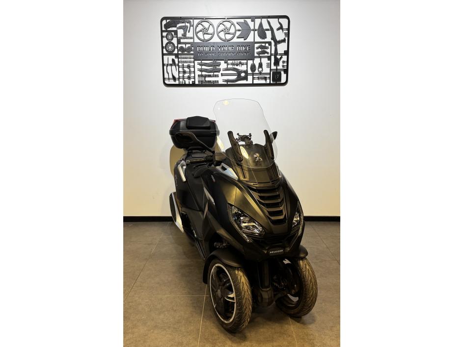 PEUGEOT METROPOLIS 400